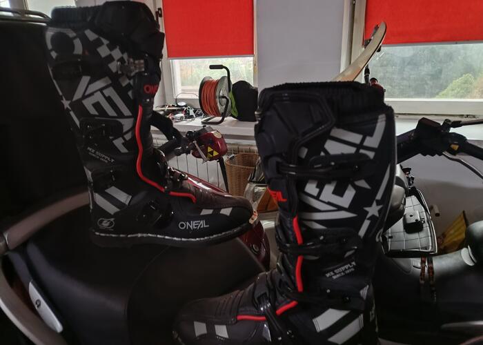 Grajewo ogłoszenia: Sprzedam buty motocyklowe rozmiar 44 nowe.